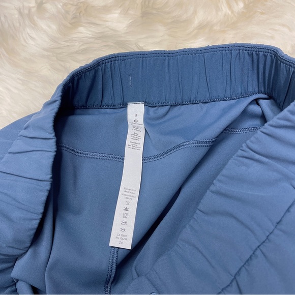 NWT Lululemon on the fly pant size 8 ink blue - Picture 6 of 7
